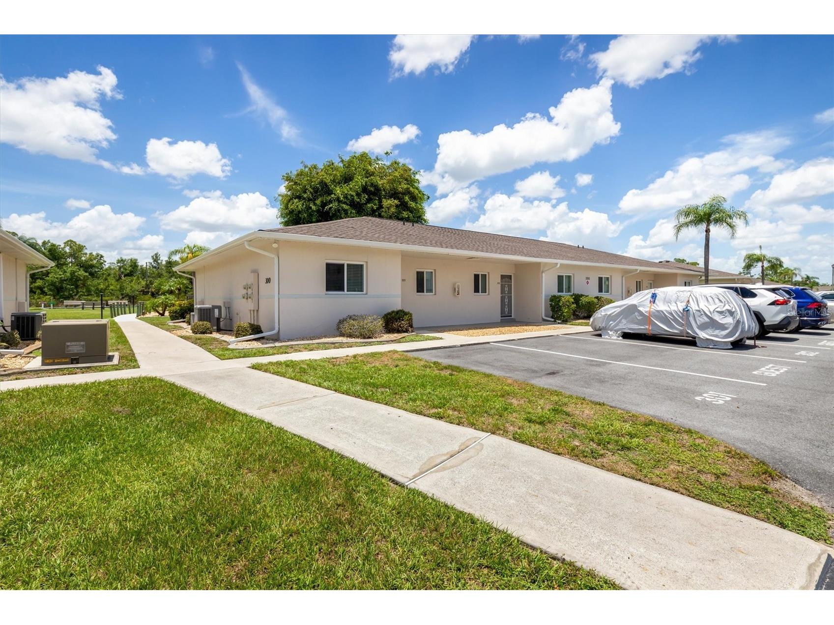 12538 SW Kingsway Circle #301 Lake Suzy FL 34269 C7526605 image4