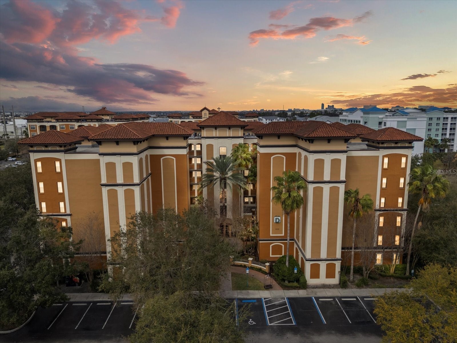 12539 Floridays Resort Drive #404D Orlando FL 32821 O6384466 image1