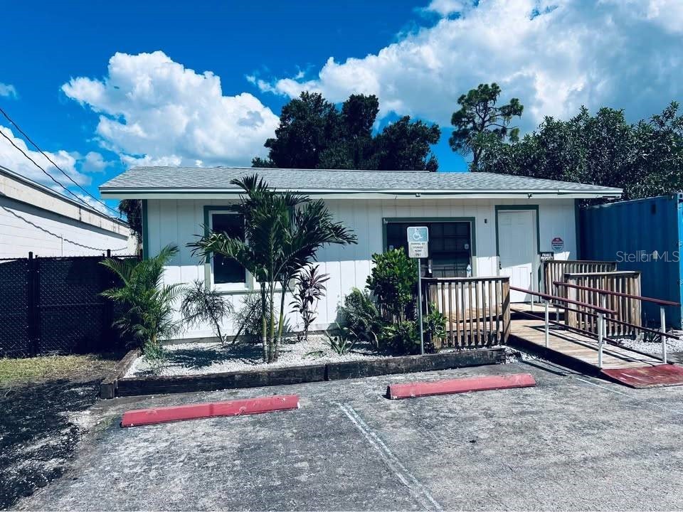 1254 Piney Road North Fort Myers FL 33903 G5109389 image1
