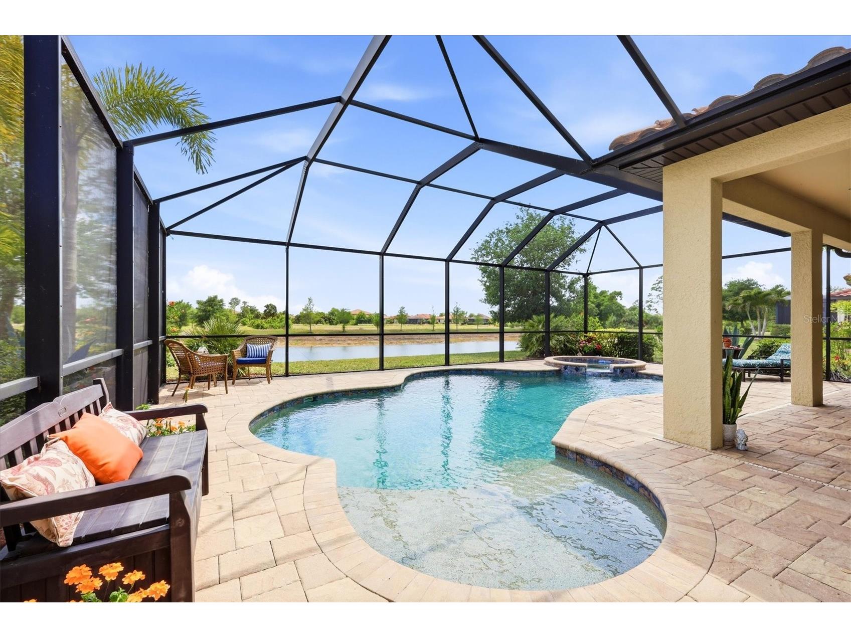 12541 Cinqueterre Drive Venice FL 34293 N6144049 image2