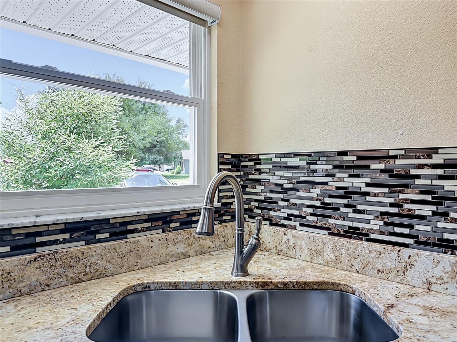 12547 Pine Island Drive Leesburg FL 34788 - LAKE EUSTIS OM723885 image10