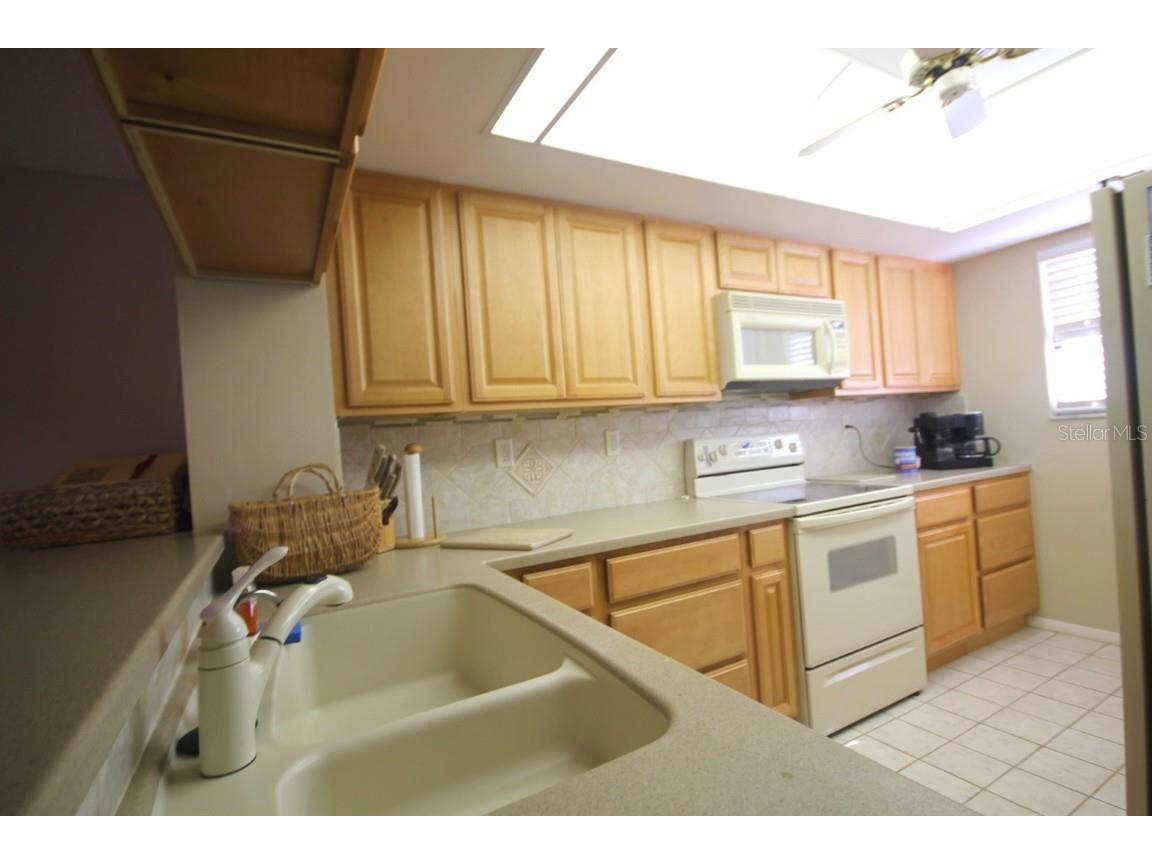 1255 Dockside Place #211 Sarasota FL 34242 A4660925 image7