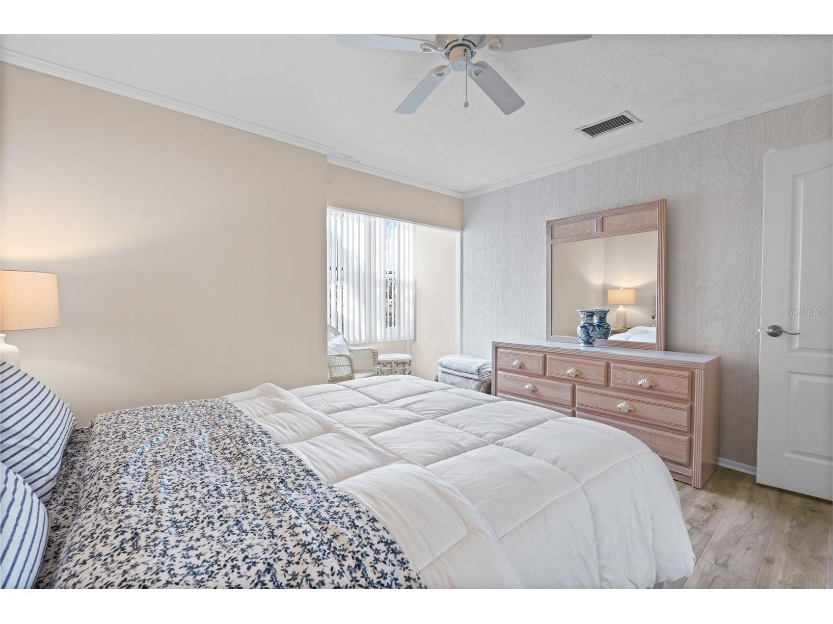 1255 E Peppertree Drive #201 Sarasota FL 34242 A4661191 image20