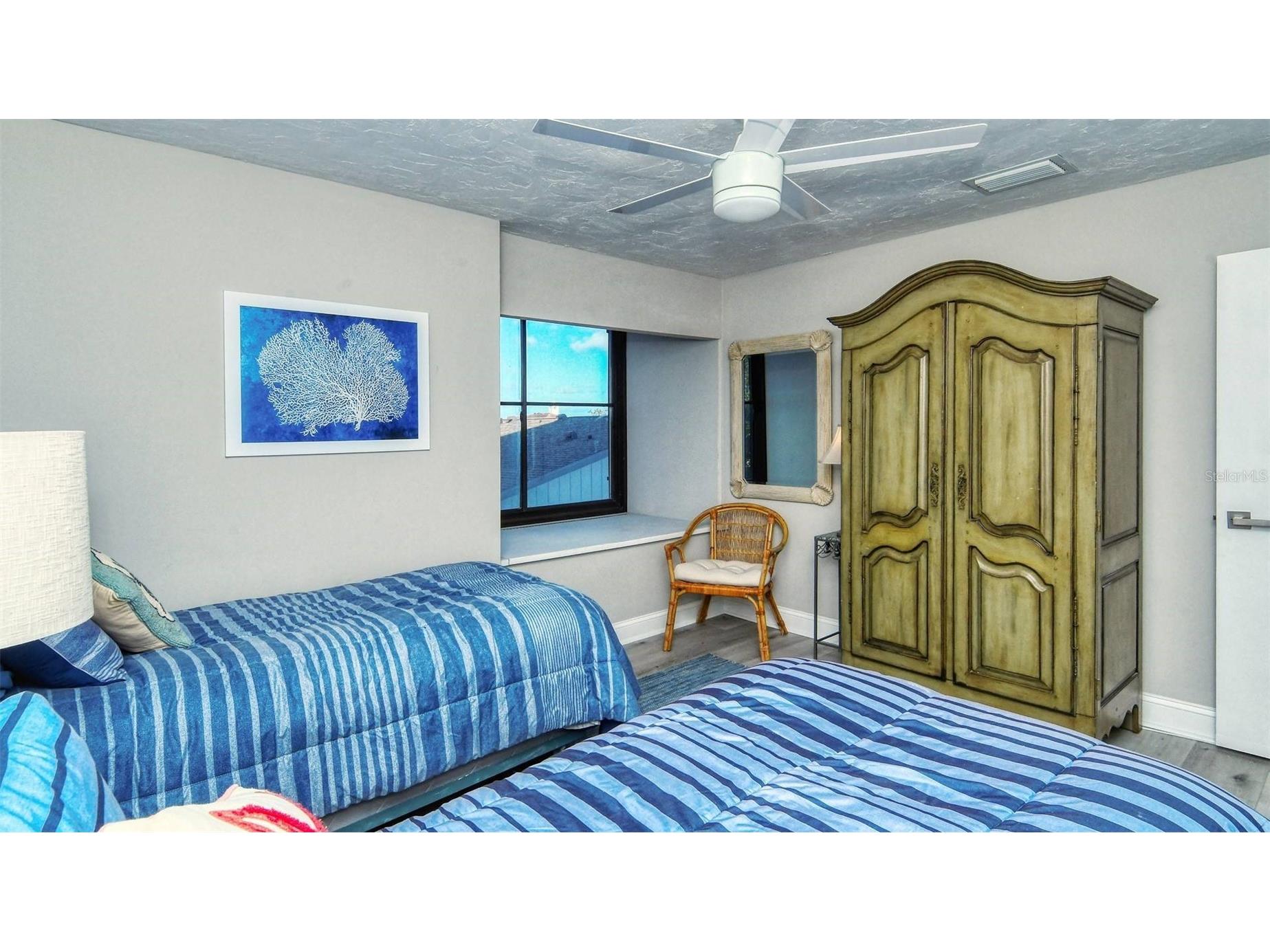 1255 E Peppertree Drive #305 Sarasota FL 34242 TB8470699 image8