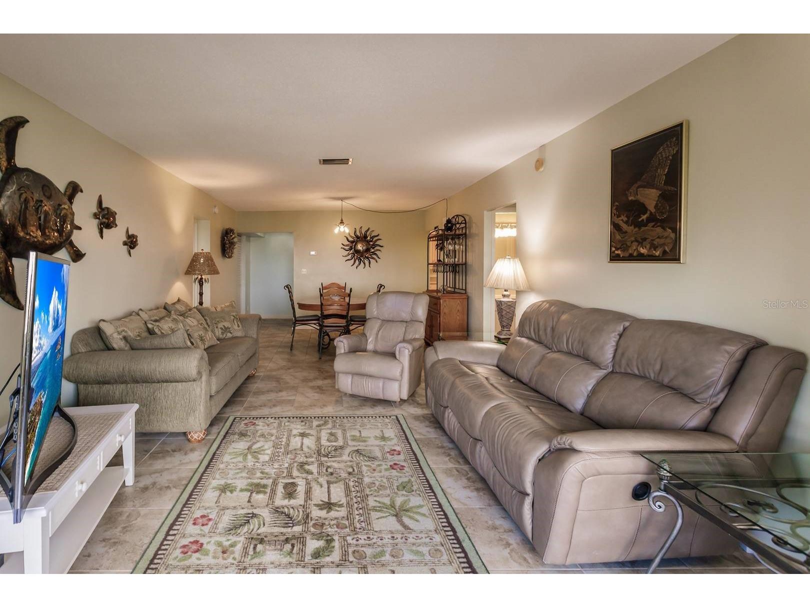 1255 E Peppertree Drive #306 Sarasota FL 34242 TB8470262 image2