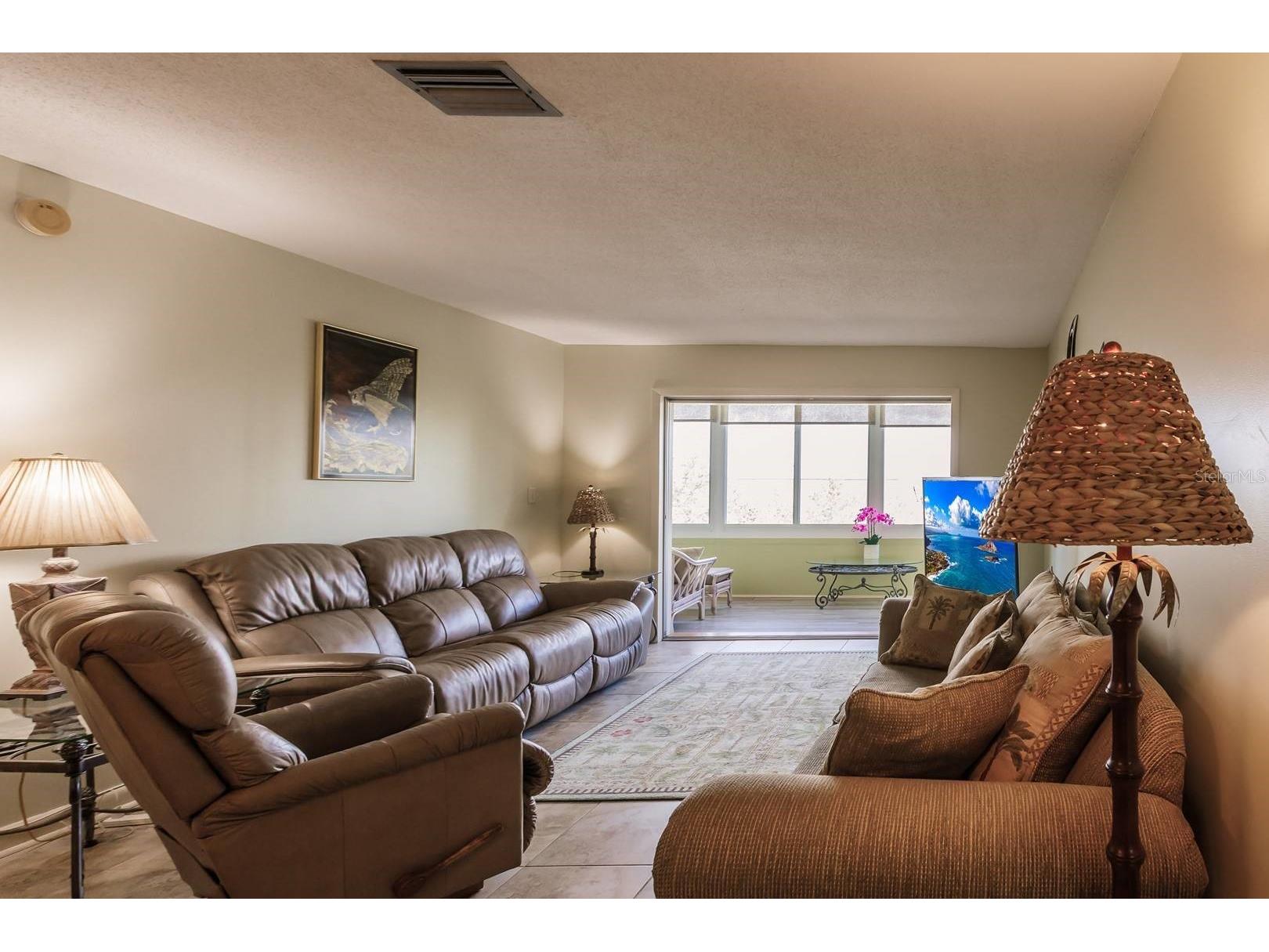 1255 E Peppertree Drive #306 Sarasota FL 34242 TB8470262 image6