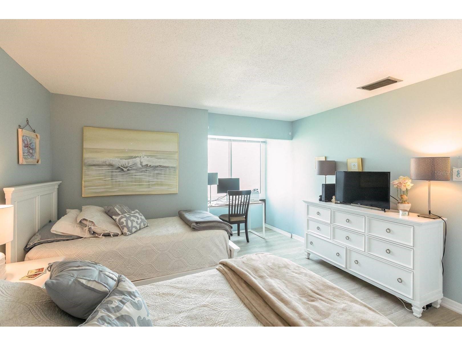 1255 E Peppertree Drive #501 Sarasota FL 34242 TB8470240 image15