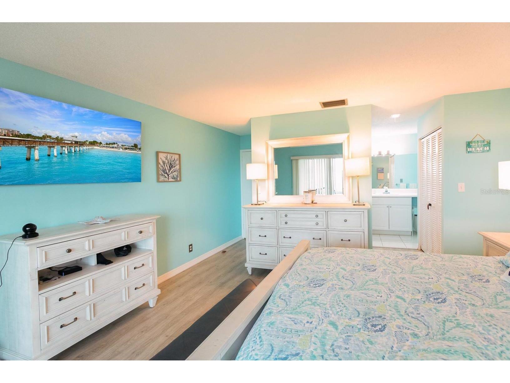 1255 E Peppertree Drive #501 Sarasota FL 34242 TB8470240 image6