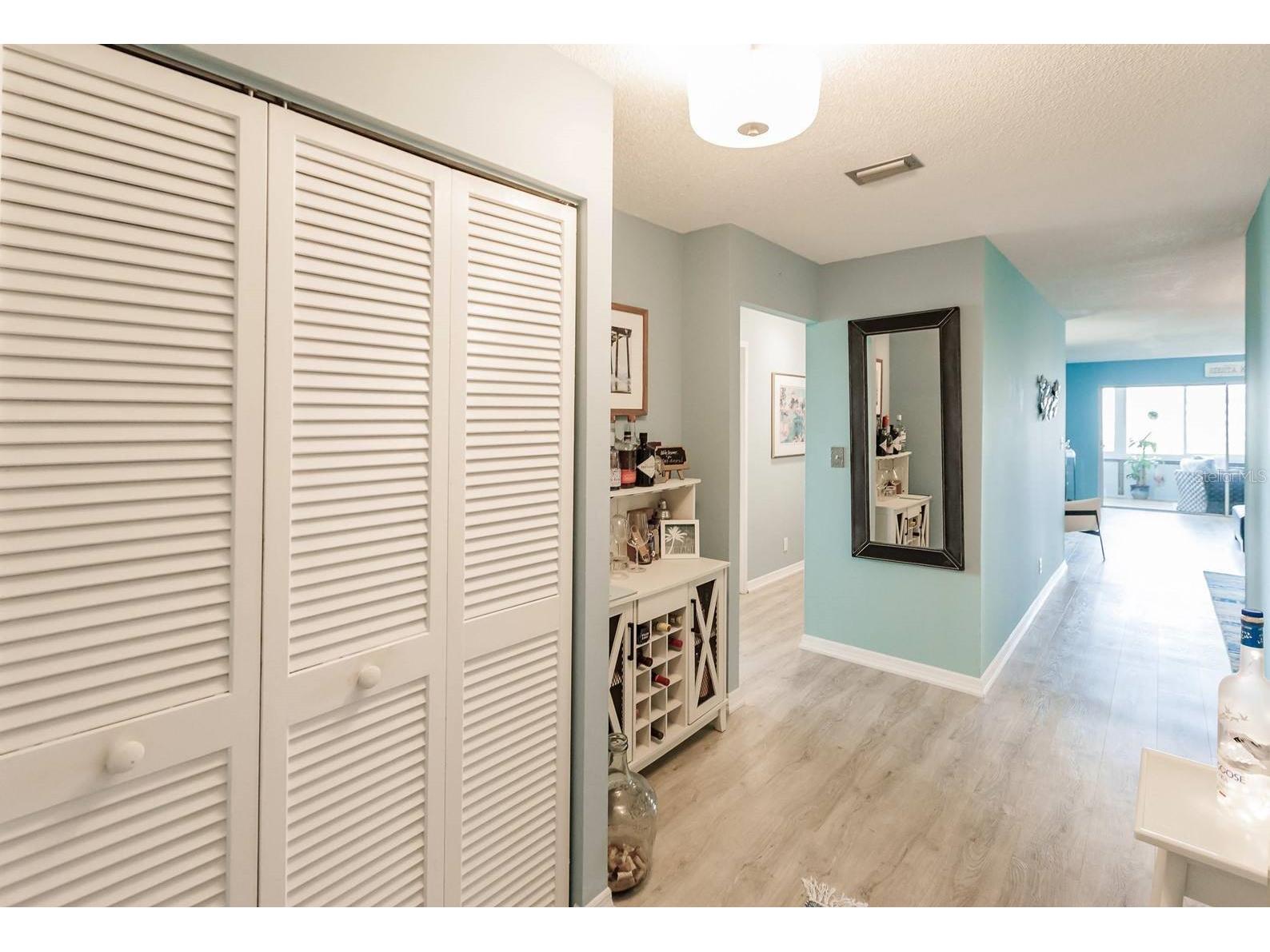 1255 E Peppertree Drive #501 Sarasota FL 34242 TB8470240 image8