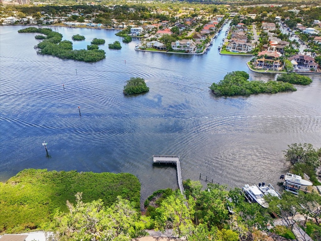 1255 E Peppertree Drive #507 Sarasota FL 34242 - LITTLE SARASOTA BAY A4653306 image2