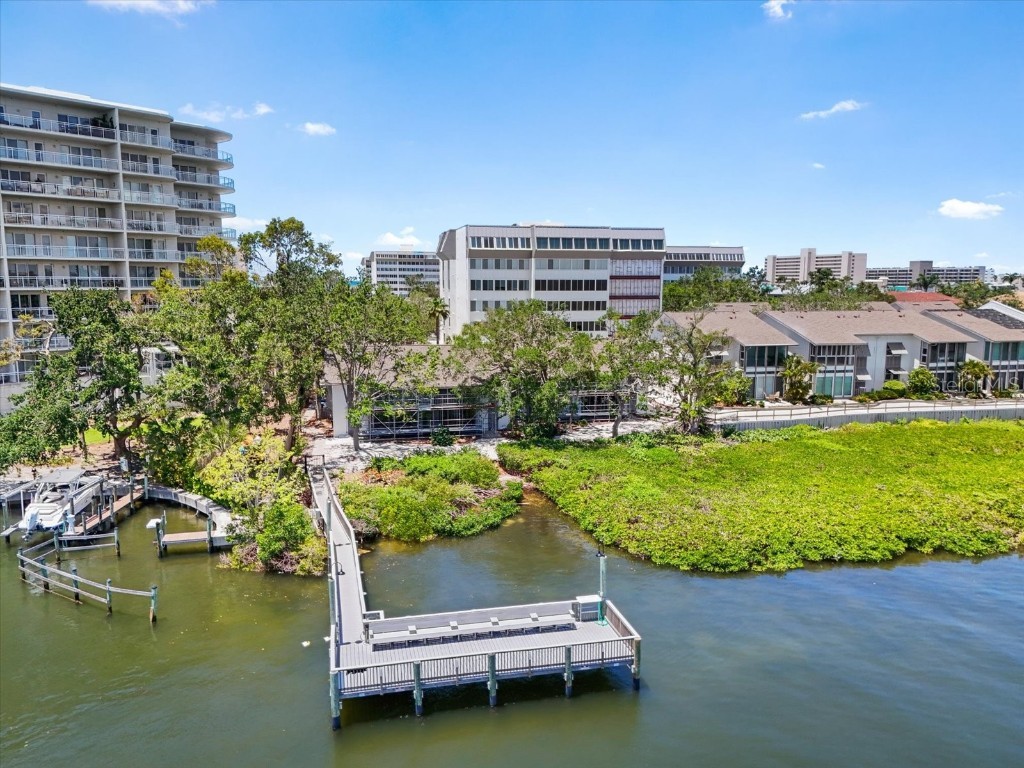 1255 E Peppertree Drive #507 Sarasota FL 34242 - LITTLE SARASOTA BAY A4653306 image3