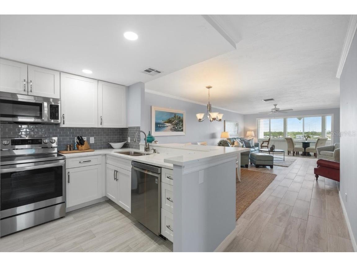 1255 E Peppertree Drive #507 Sarasota FL 34242 - LITTLE SARASOTA BAY A4653306 image6