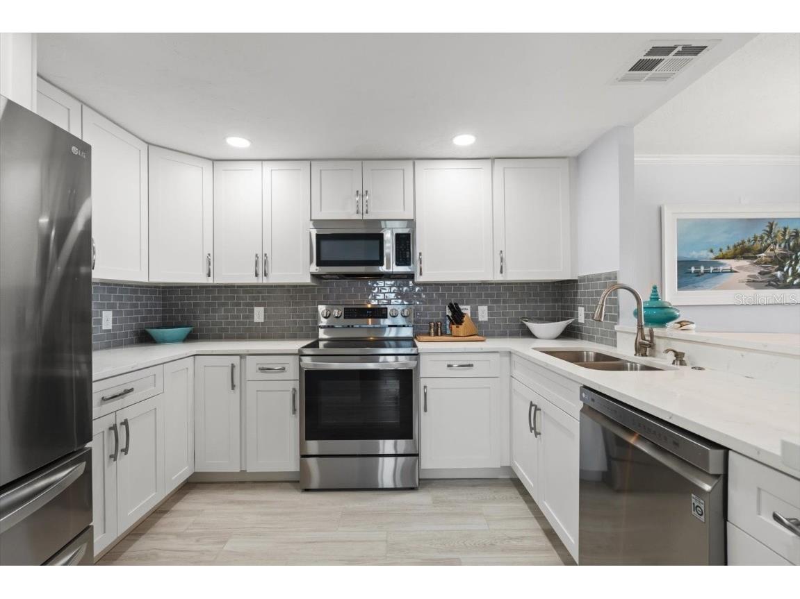 1255 E Peppertree Drive #507 Sarasota FL 34242 - LITTLE SARASOTA BAY A4653306 image7