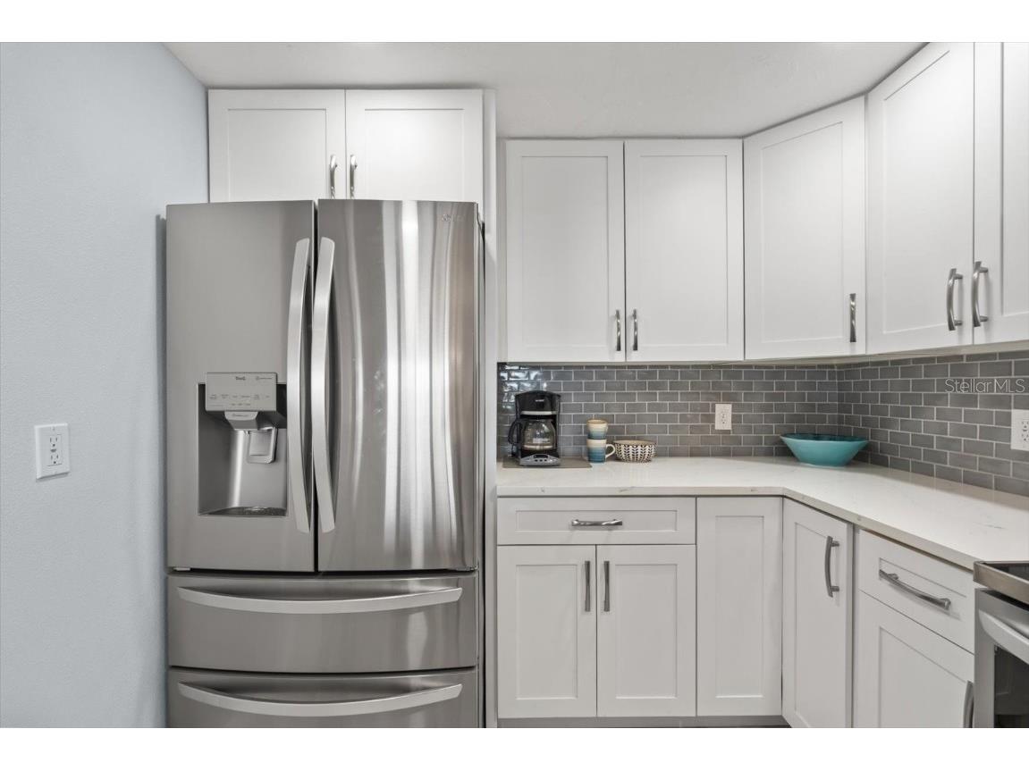 1255 E Peppertree Drive #507 Sarasota FL 34242 - LITTLE SARASOTA BAY A4653306 image8