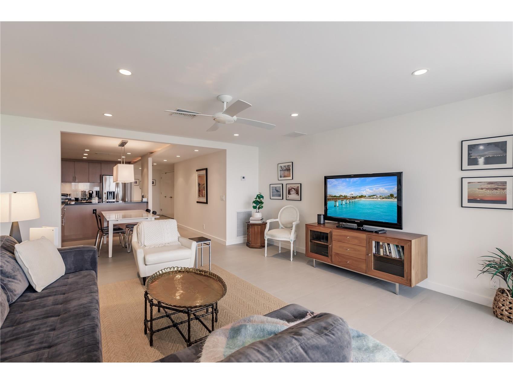 1255 E Peppertree Drive #601 Sarasota FL 34242 TB8470698 image13