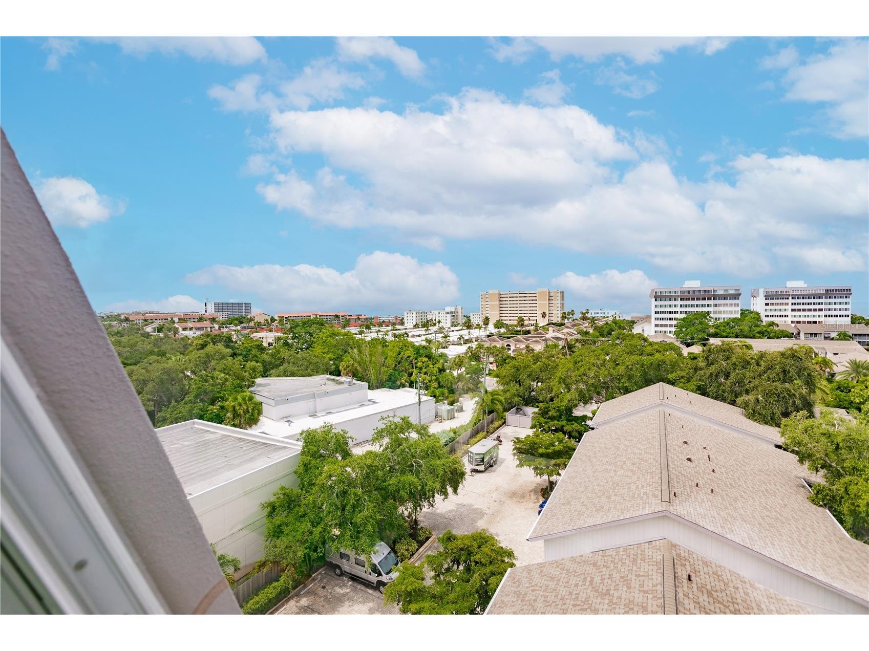 1255 E Peppertree Drive #601 Sarasota FL 34242 TB8470698 image30