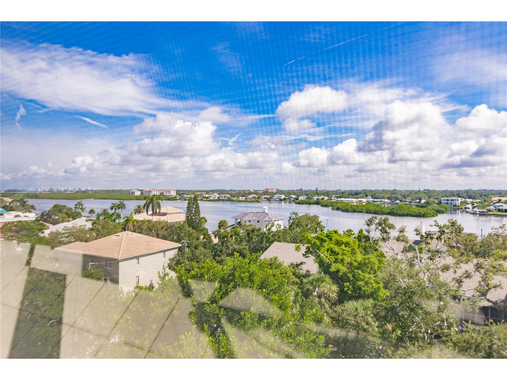 1255 E Peppertree Drive #602 Sarasota FL 34242 TB8470694 image1