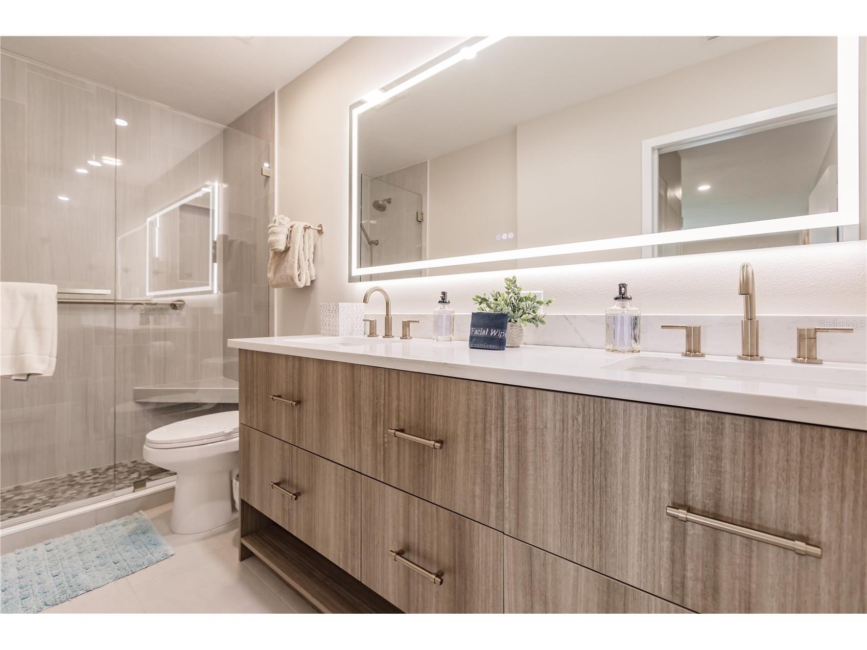 1255 E Peppertree Drive #602 Sarasota FL 34242 TB8470694 image22