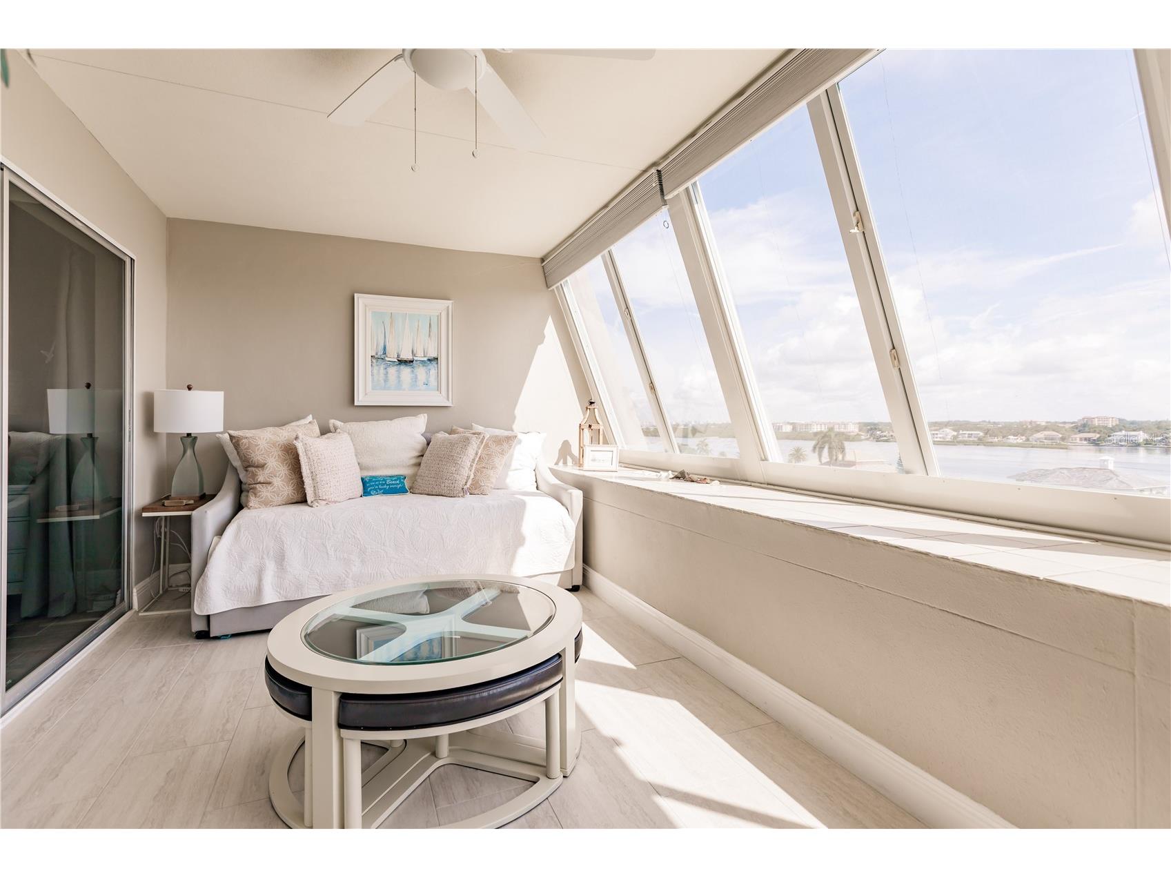 1255 E Peppertree Drive #602 Sarasota FL 34242 TB8470694 image3