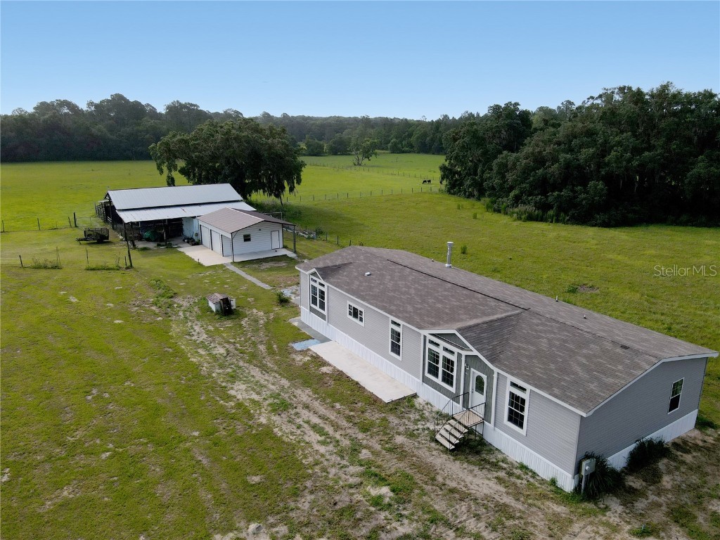 1255 Huntington Road Crescent City FL 32112 V4930607 image1