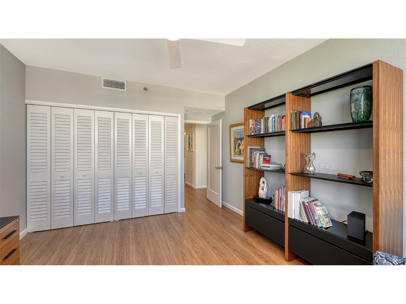 1255 N Gulfstream Avenue #1101 Sarasota FL 34236 - SARASOTA BAY A4669892 image55