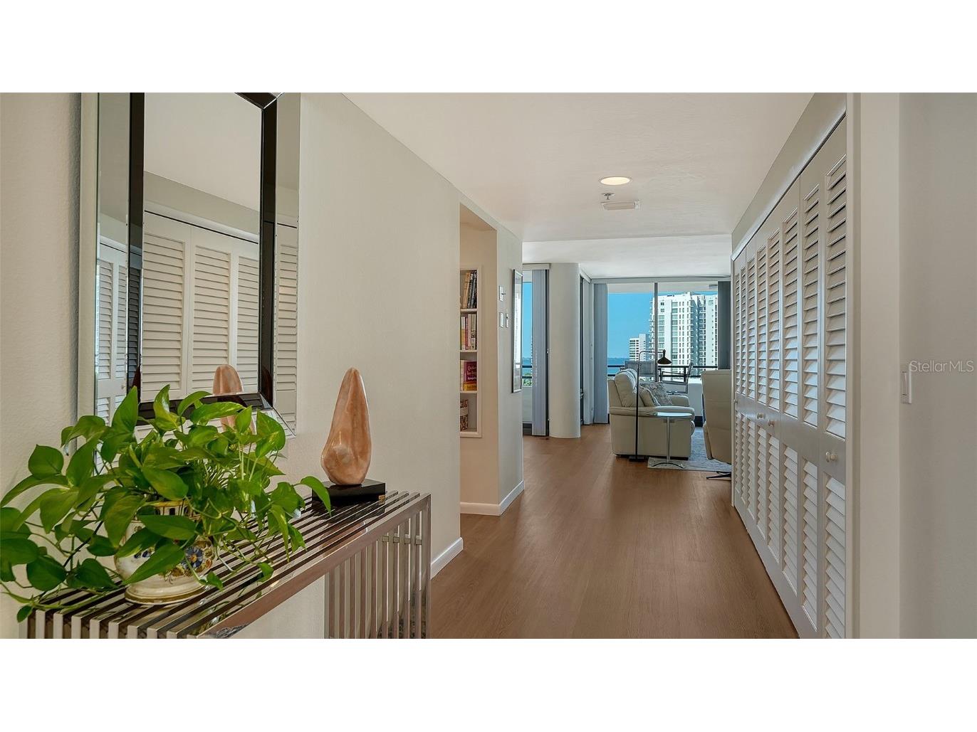 1255 N Gulfstream Avenue #1101 Sarasota FL 34236 - SARASOTA BAY A4669892 image7