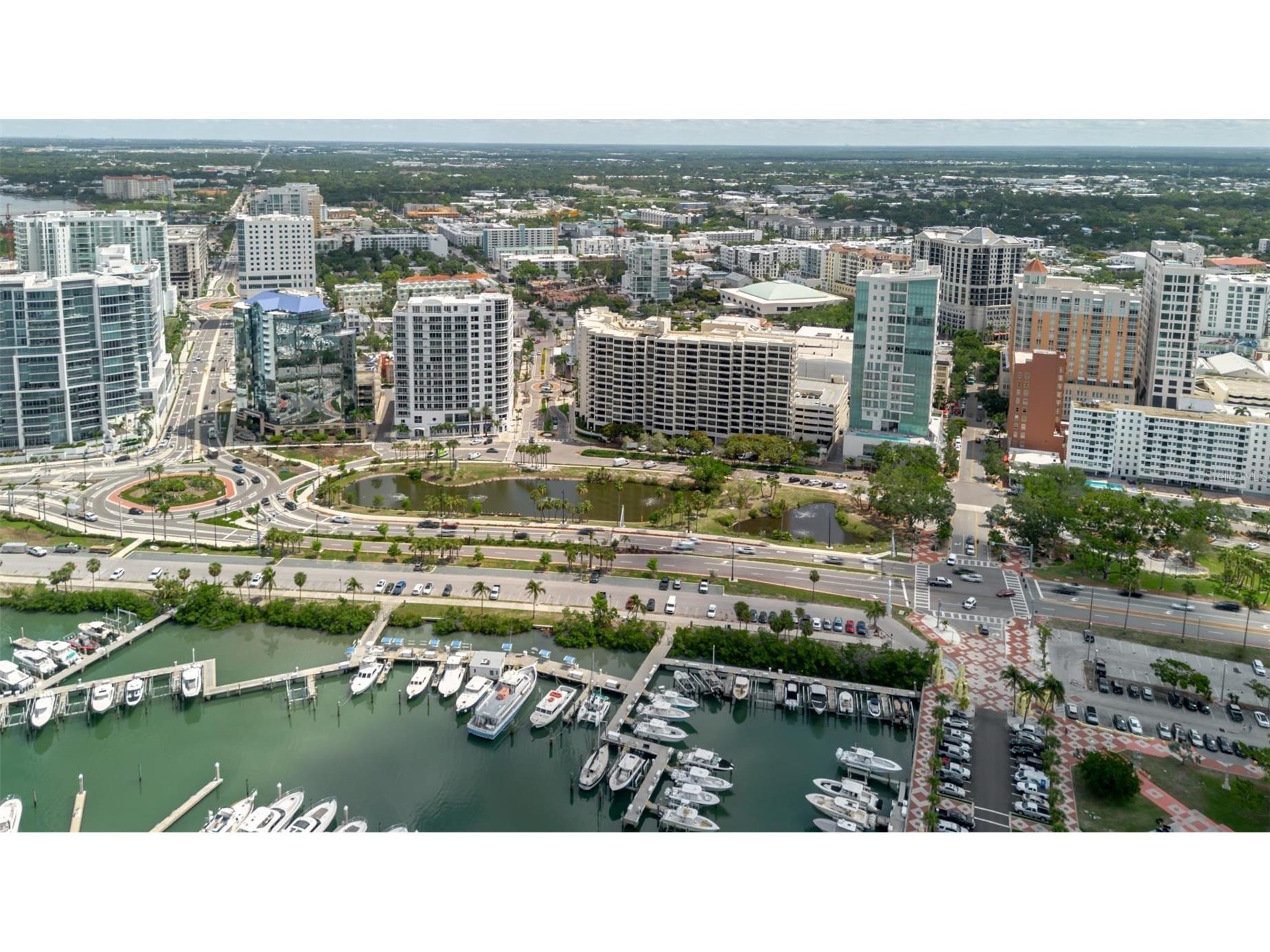 1255 N Gulfstream Avenue #1104 Sarasota FL 34236 A4655137 image1