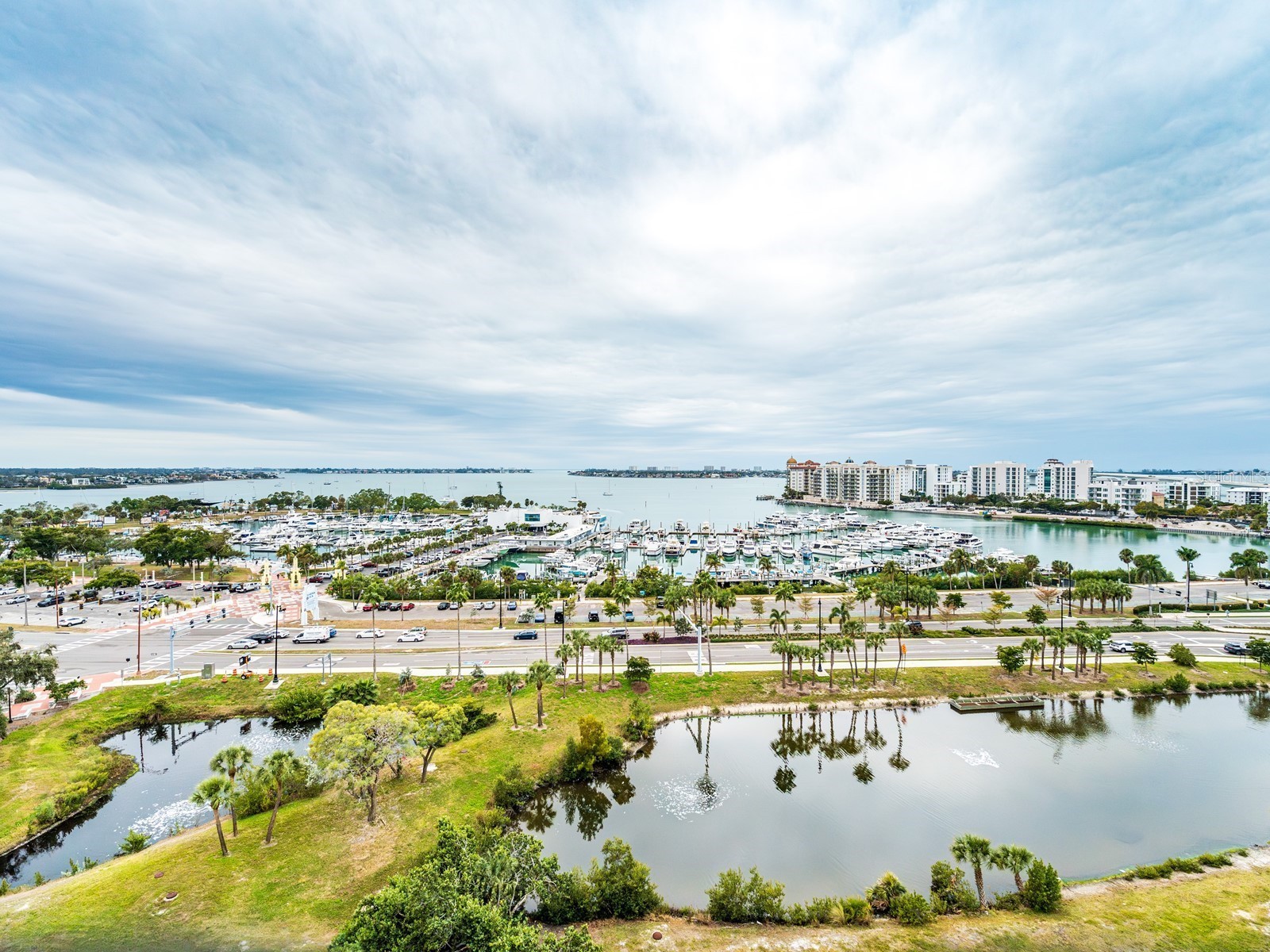 1255 N Gulfstream Avenue #1106 Sarasota FL 34236 - SARASOTA BAY A4680458 image3