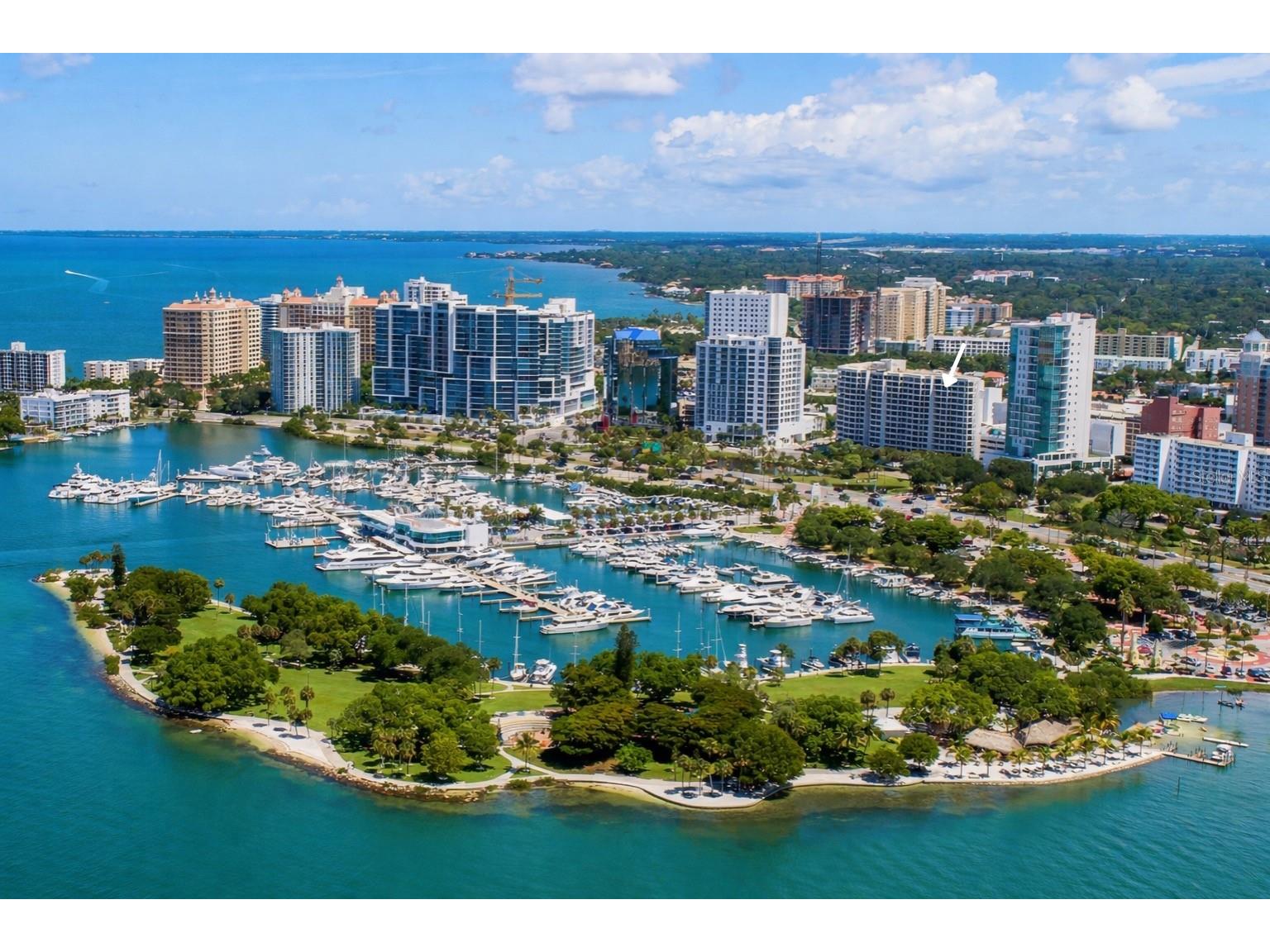 1255 N Gulfstream Avenue #1407 Sarasota FL 34236 A4677443 image1