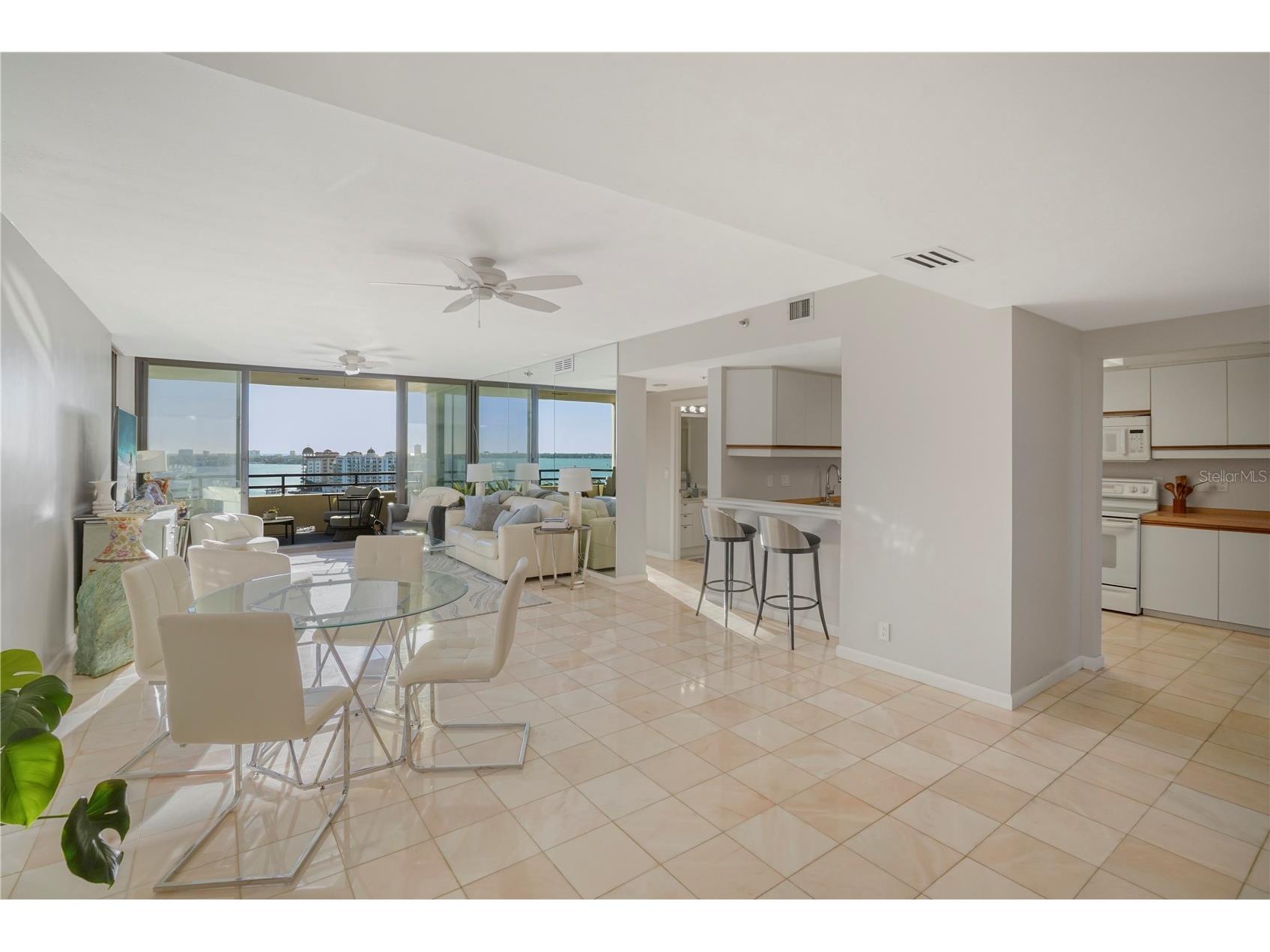1255 N Gulfstream Avenue #1407 Sarasota FL 34236 A4677443 image10