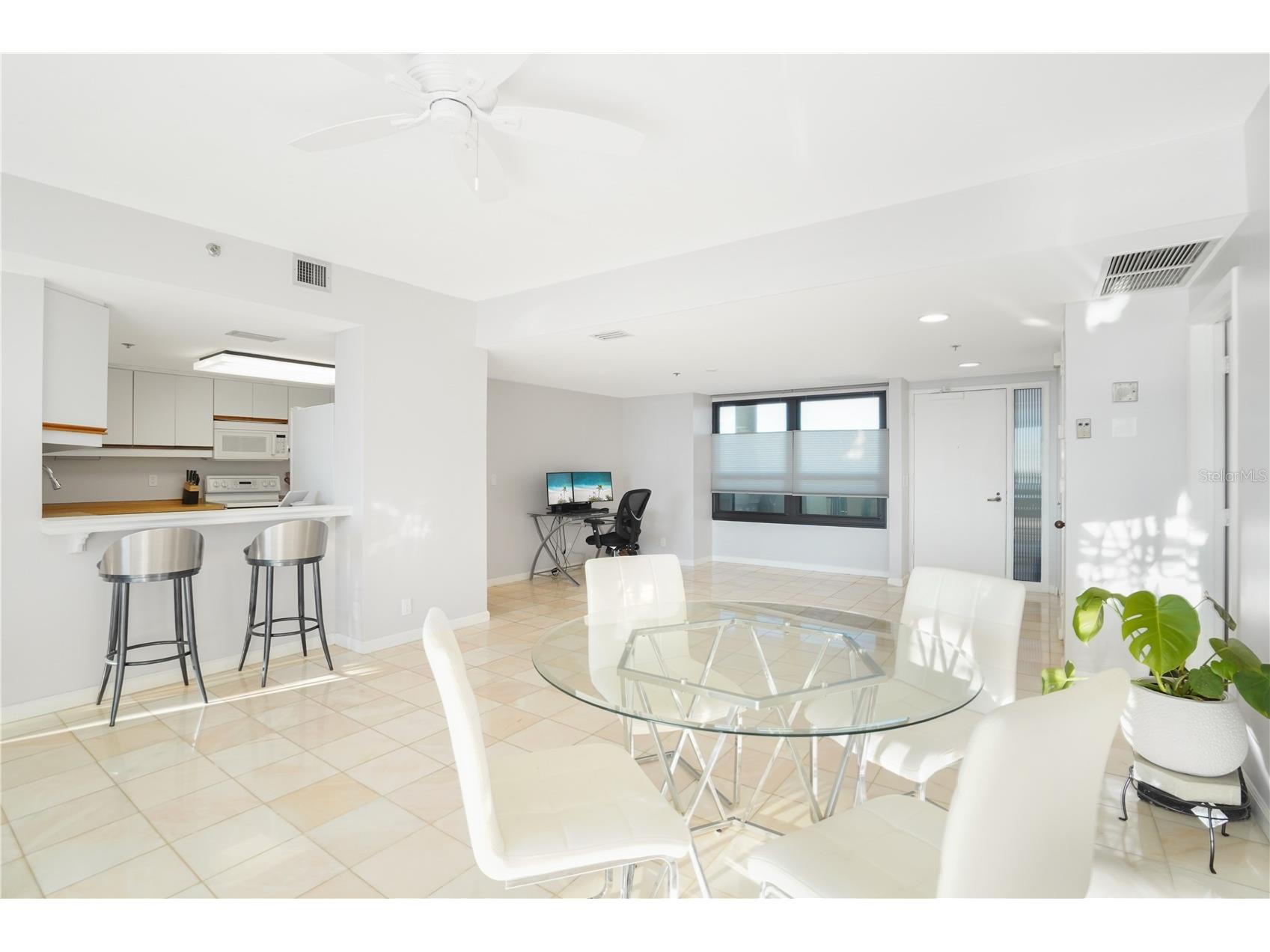 1255 N Gulfstream Avenue #1407 Sarasota FL 34236 A4677443 image14