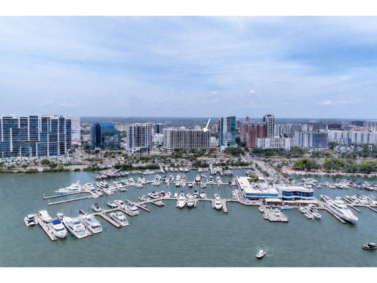 1255 N Gulfstream Avenue #1407 Sarasota FL 34236 A4677443 image2