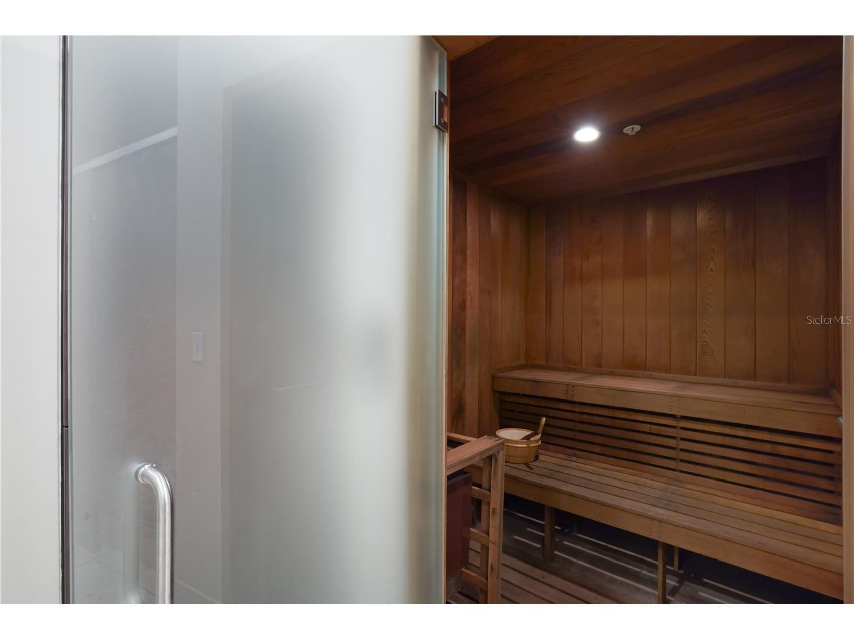 1255 N Gulfstream Avenue #1407 Sarasota FL 34236 A4677443 image40