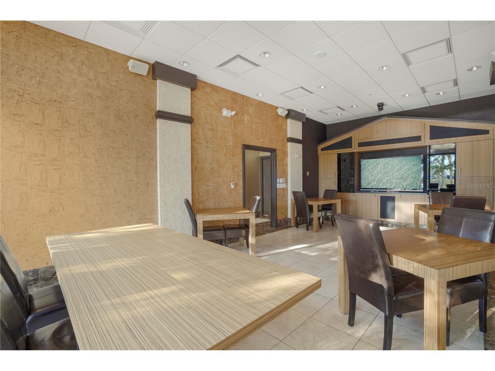 1255 N Gulfstream Avenue #1407 Sarasota FL 34236 A4677443 image43