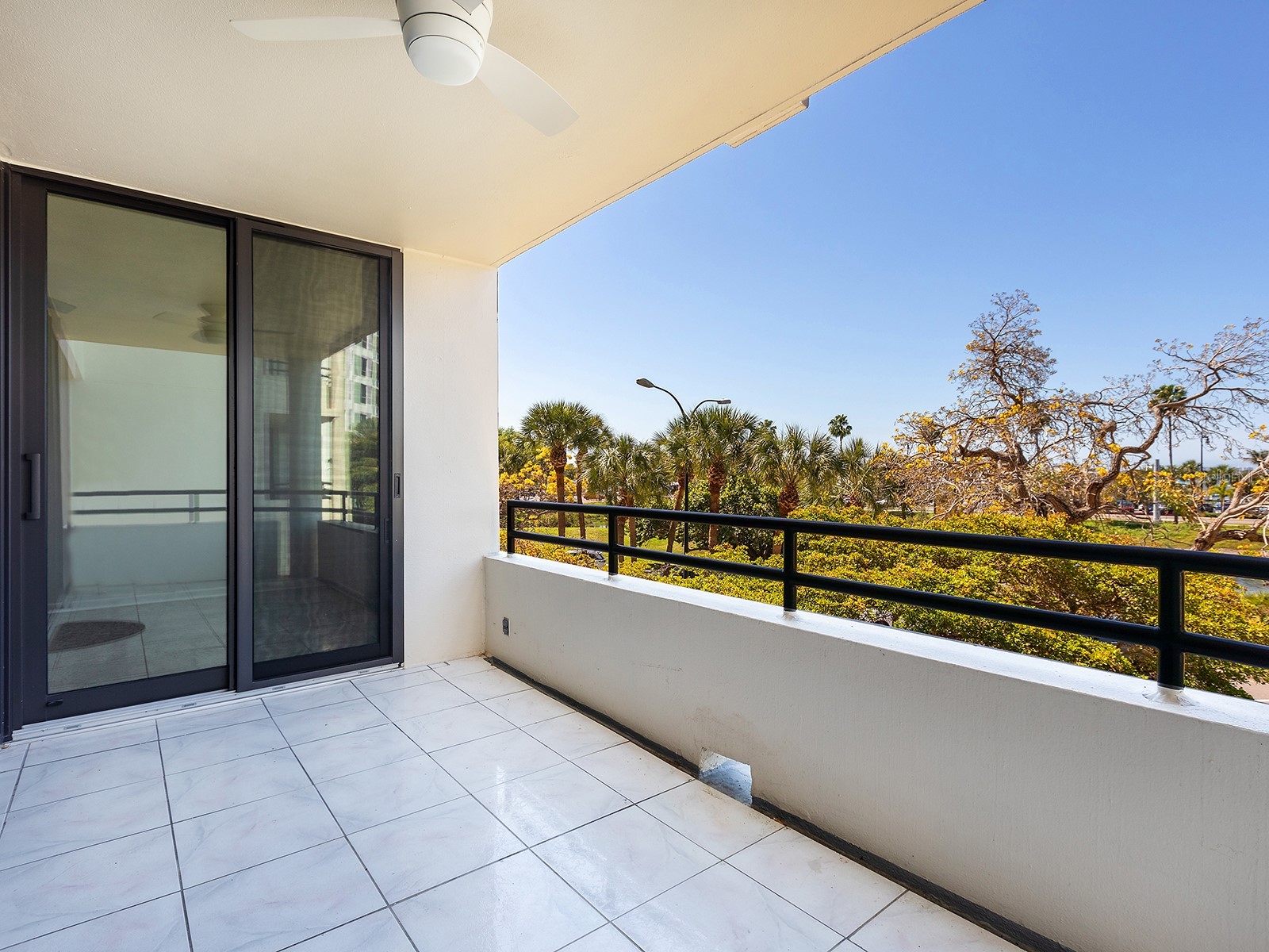 1255 N Gulfstream Avenue #205 Sarasota FL 34236 A4688123 image11