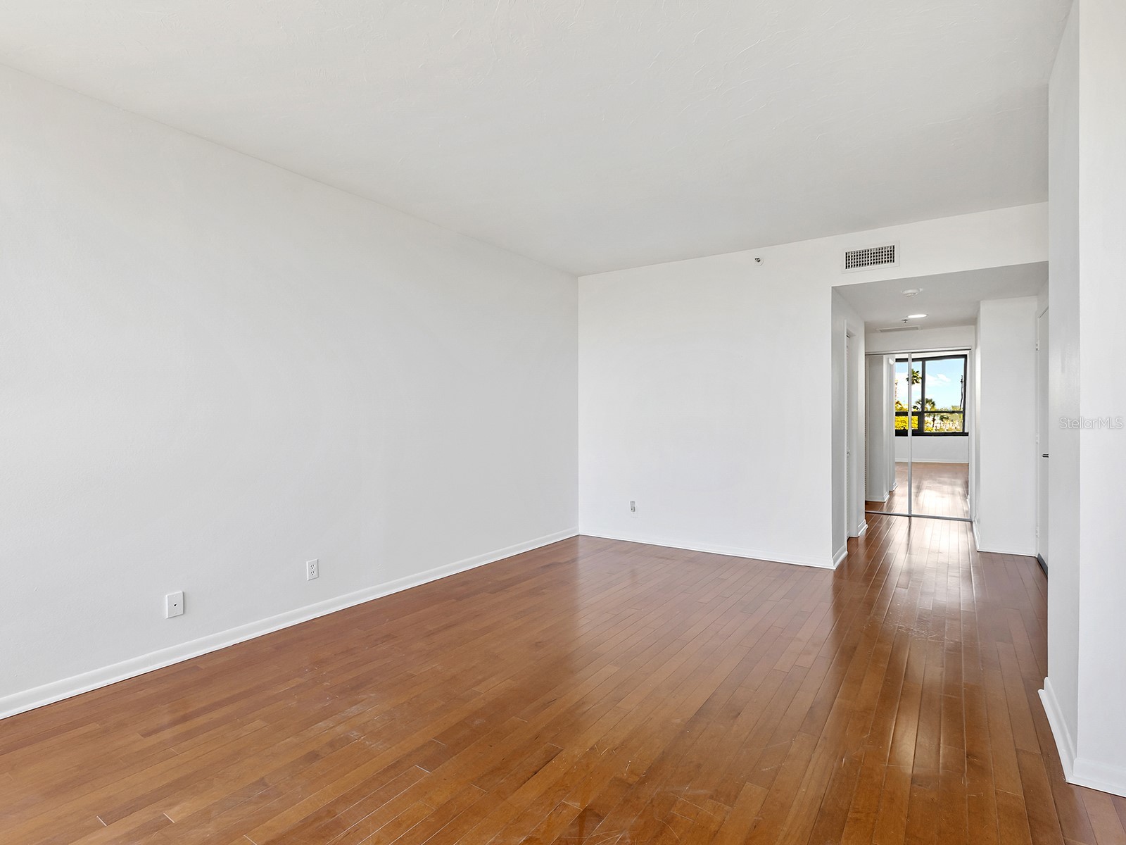 1255 N Gulfstream Avenue #205 Sarasota FL 34236 A4688123 image21