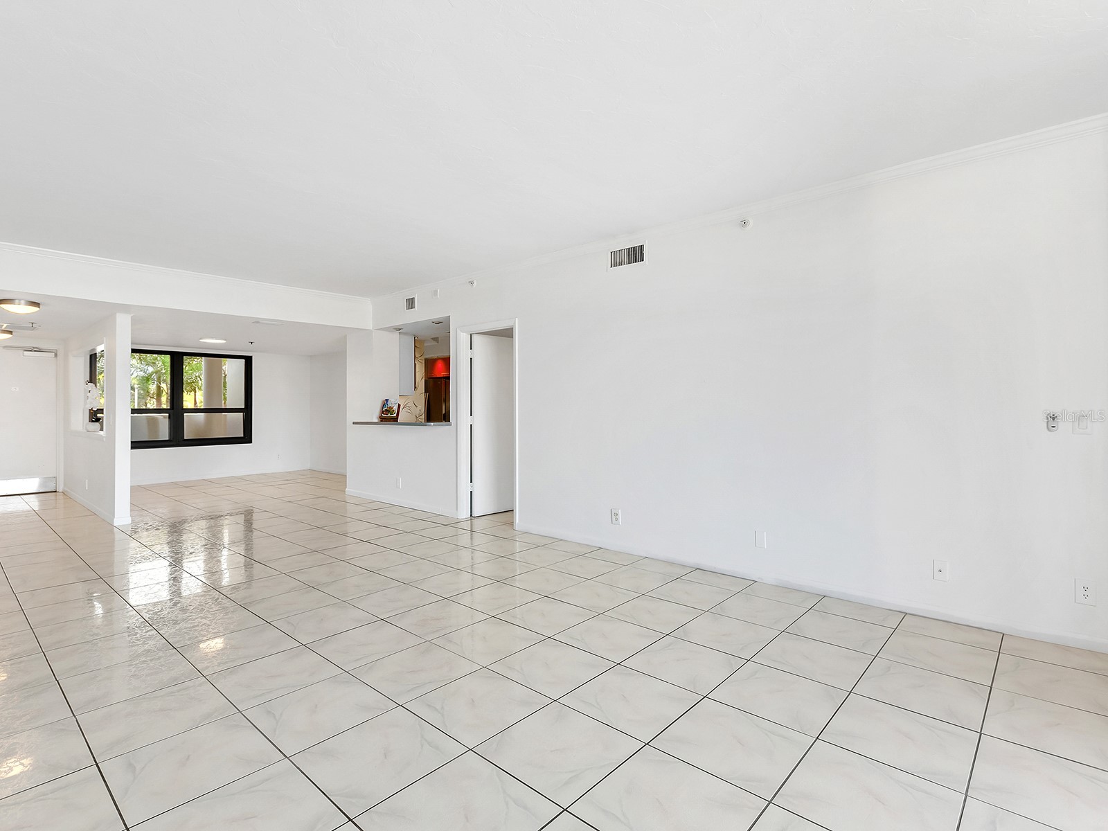 1255 N Gulfstream Avenue #205 Sarasota FL 34236 A4688123 image30