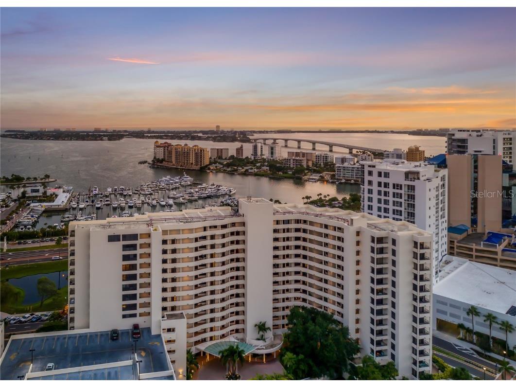 1255 N Gulfstream Avenue #302 Sarasota FL 34236 - SARASOTA BAY A4499327 image1