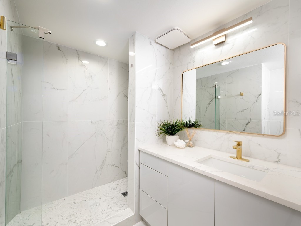 1255 N Gulfstream Avenue #402 Sarasota FL 34236 - SARASOTA BAY A4657037 image19