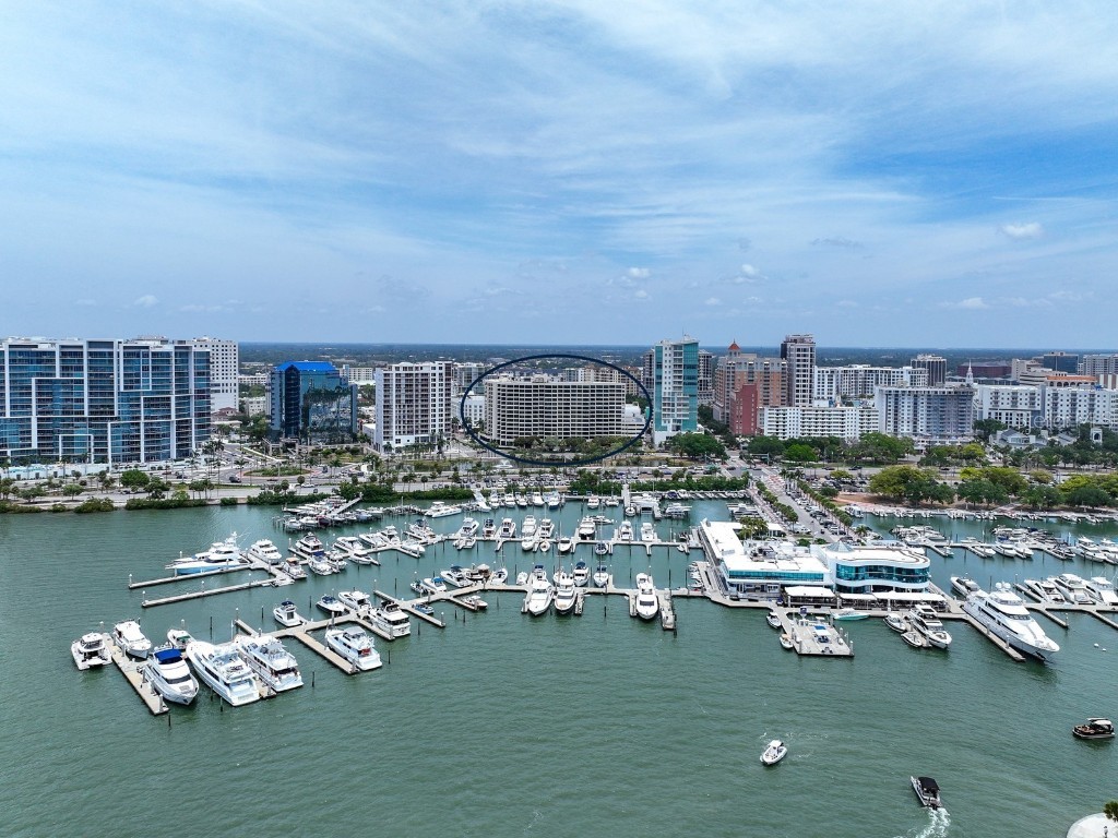 1255 N Gulfstream Avenue #402 Sarasota FL 34236 - SARASOTA BAY A4657037 image2