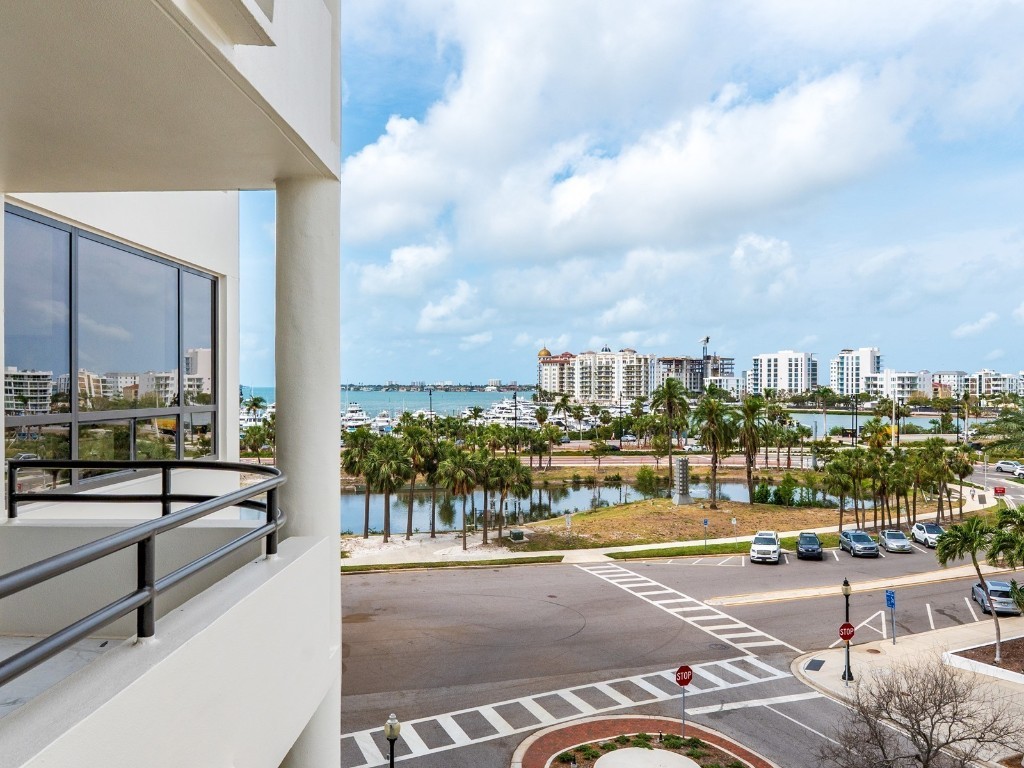 1255 N Gulfstream Avenue #402 Sarasota FL 34236 - SARASOTA BAY A4657037 image30