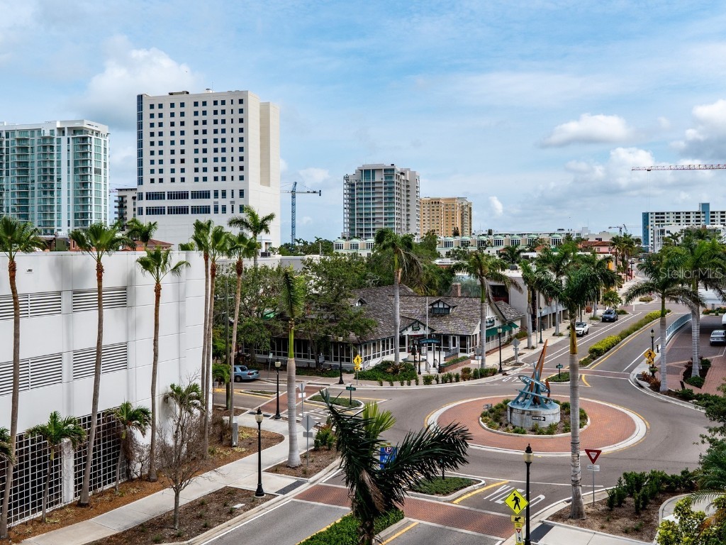 1255 N Gulfstream Avenue #402 Sarasota FL 34236 - SARASOTA BAY A4657037 image4