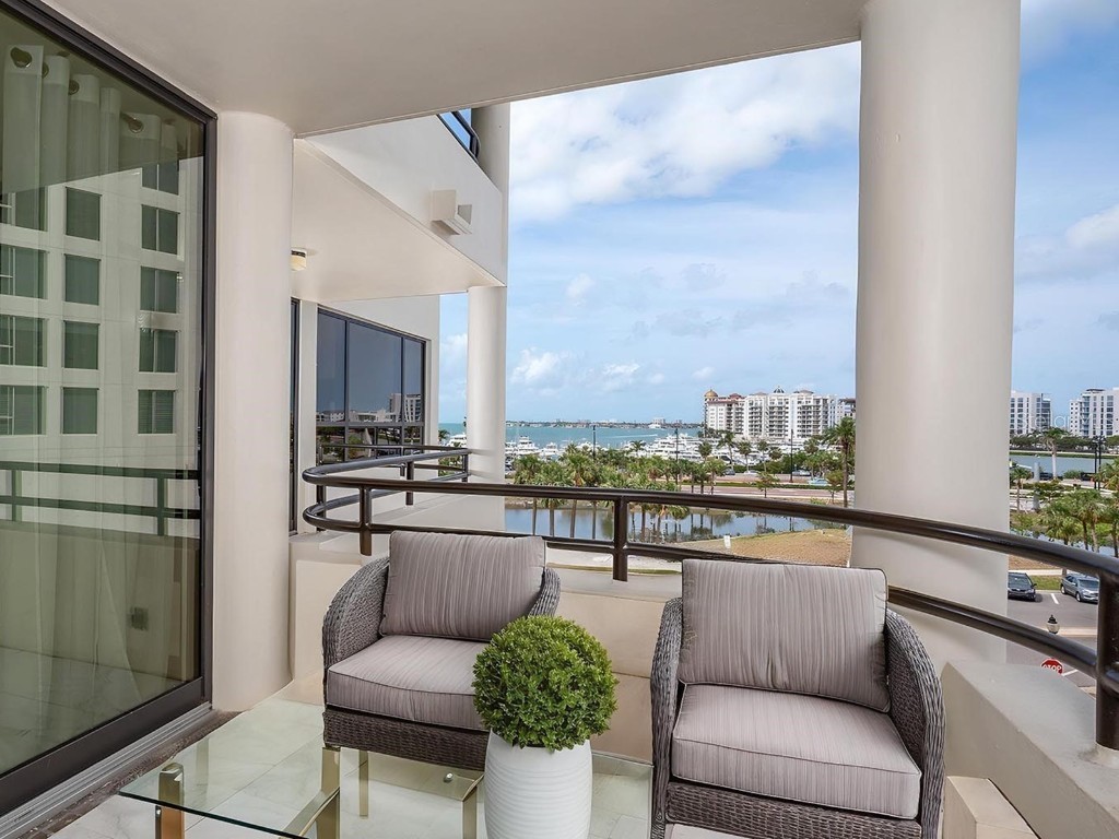 1255 N Gulfstream Avenue #402 Sarasota FL 34236 - SARASOTA BAY A4657037 image5