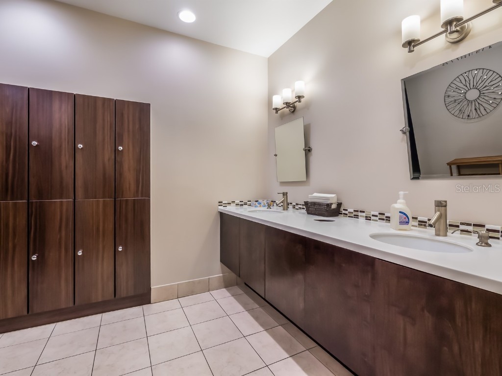 1255 N Gulfstream Avenue #402 Sarasota FL 34236 - SARASOTA BAY A4657037 image69