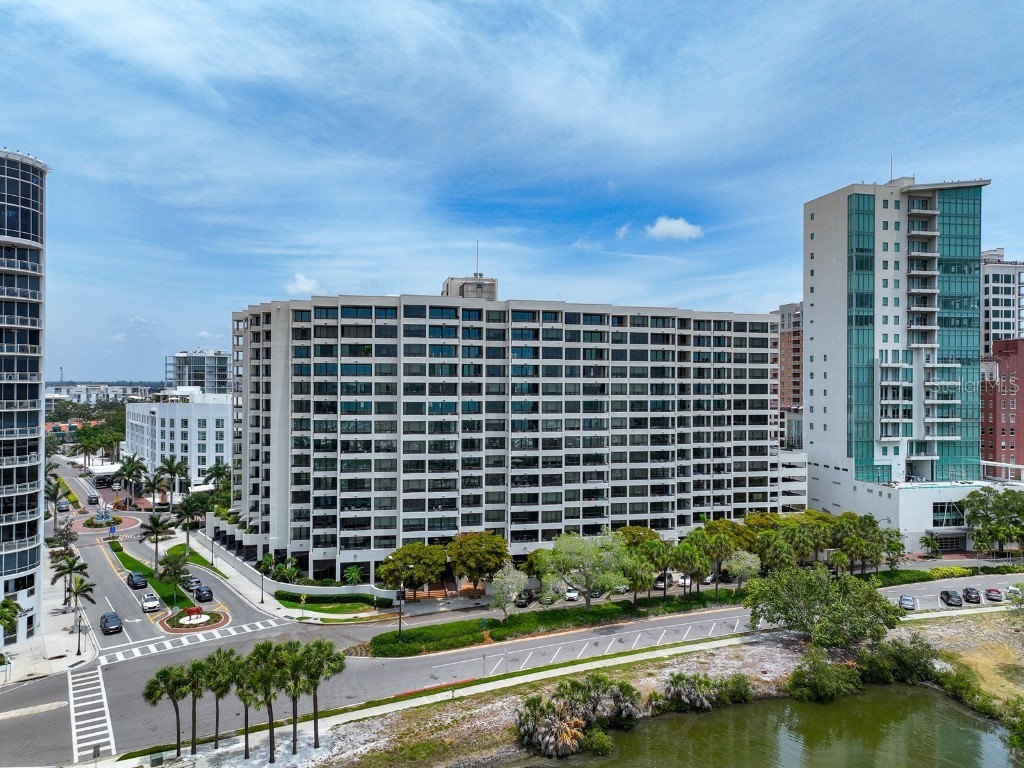 1255 N Gulfstream Avenue #402 Sarasota FL 34236 - SARASOTA BAY A4657037 image86