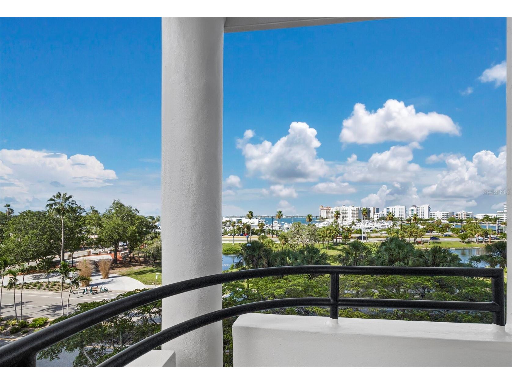 1255 N Gulfstream Avenue #408 Sarasota FL 34236 A4670428 image16