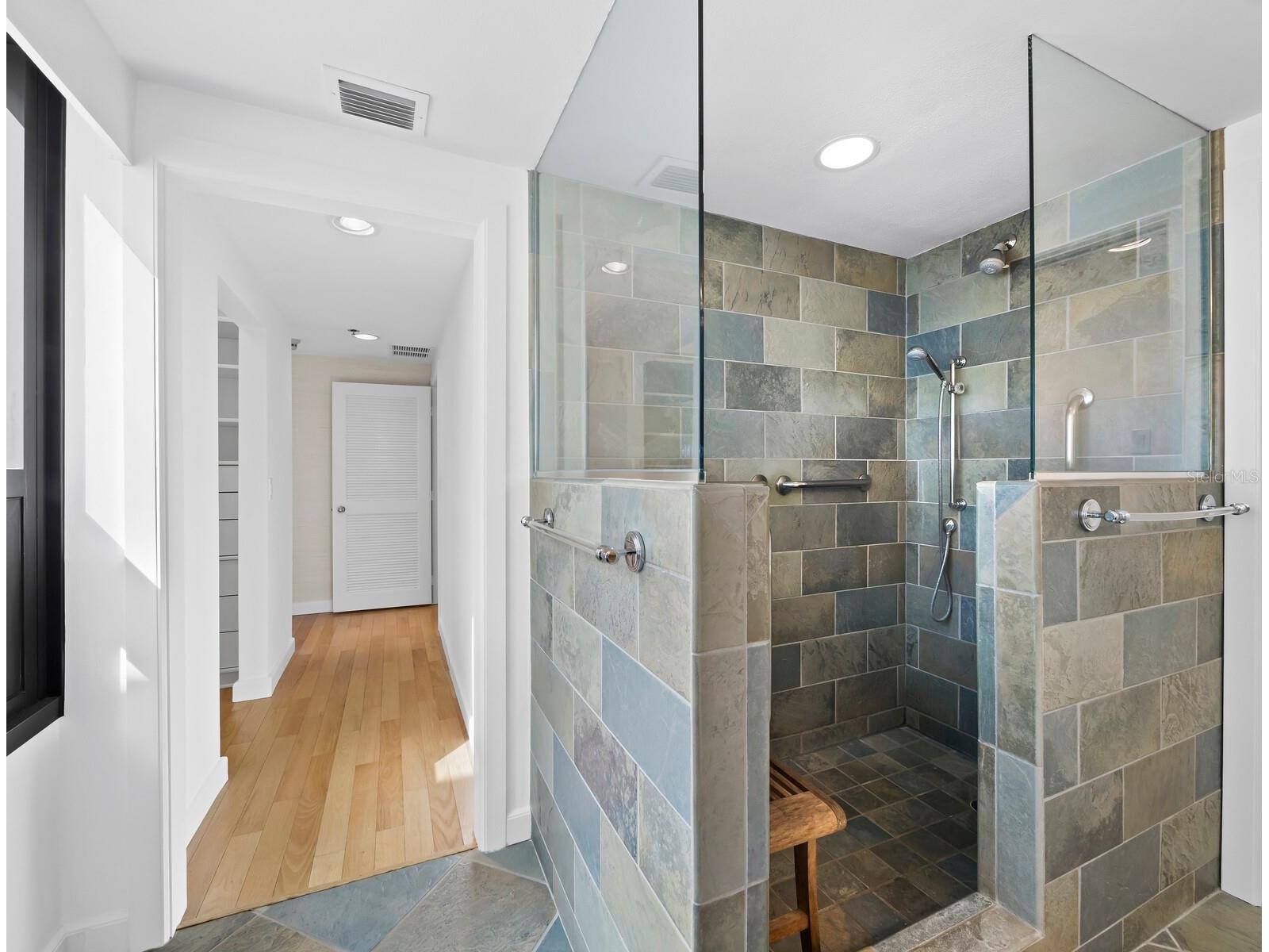 1255 N Gulfstream Avenue #408 Sarasota FL 34236 A4670428 image20