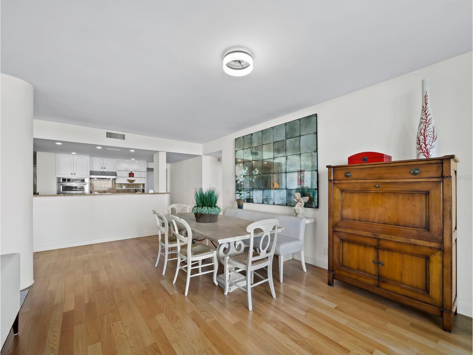 1255 N Gulfstream Avenue #408 Sarasota FL 34236 A4670428 image9