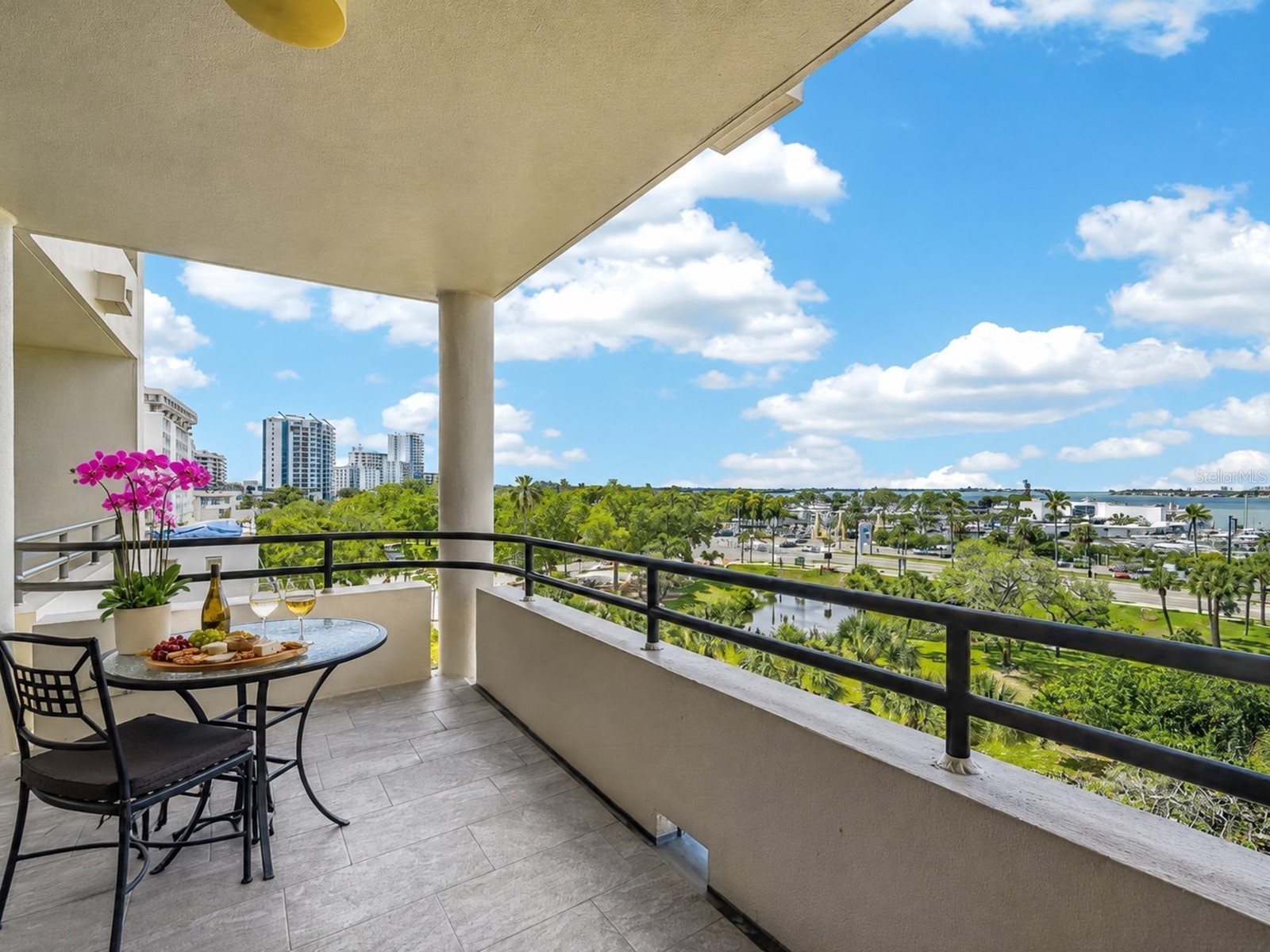 1255 N Gulfstream Avenue #507 Sarasota FL 34236 A4693623 image6