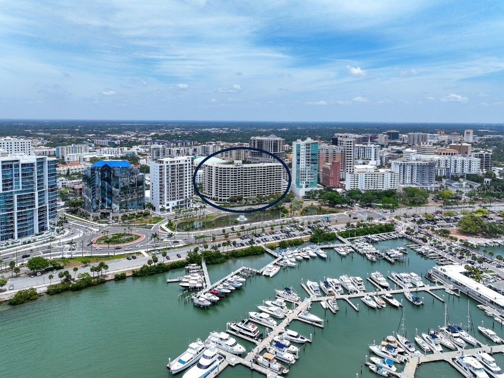 1255 N Gulfstream Avenue #807 Sarasota FL 34236 - SARASOTA BAY A4610802 image1